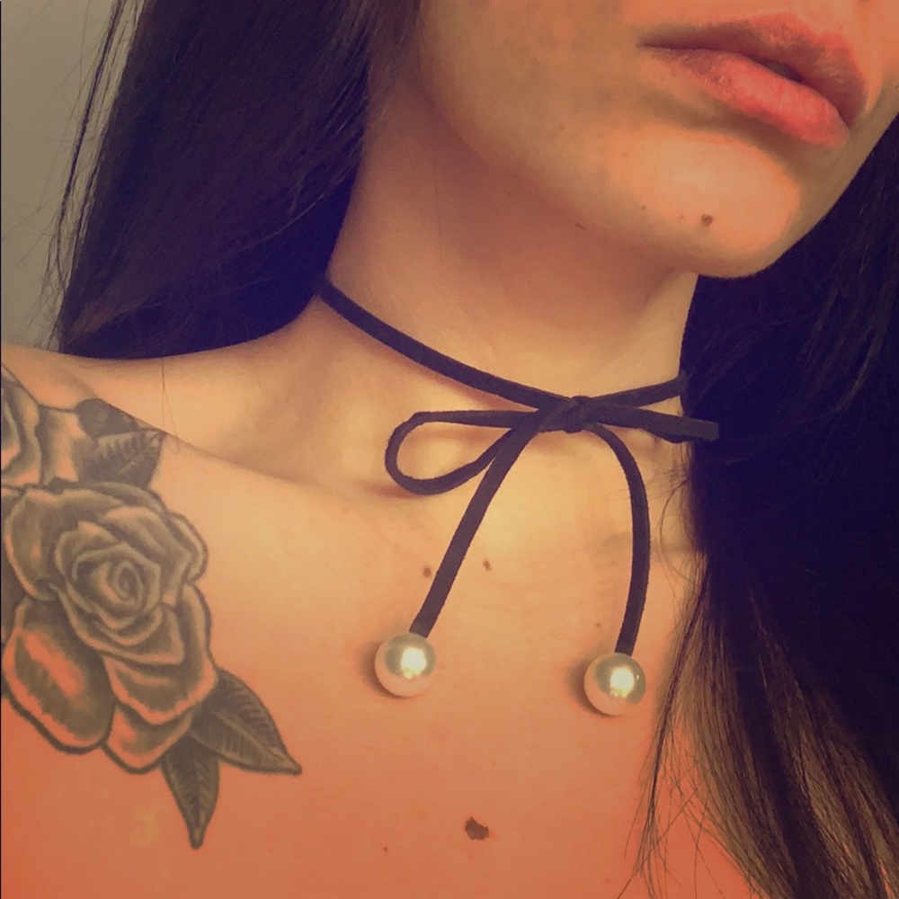 Choker Necklace